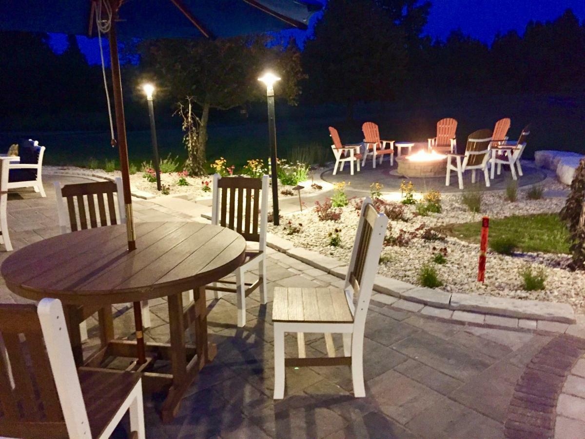 Open Hearth Lodge Sister Bay Exterior foto